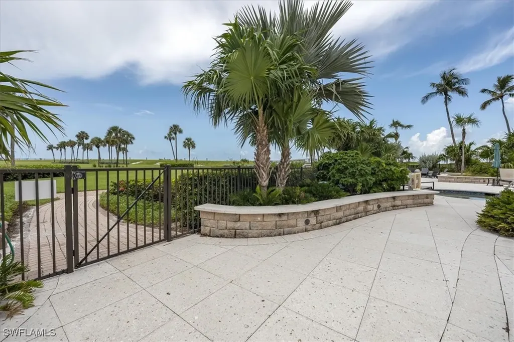 4251 Gulf Shore Boulevard N Naples FL 34103