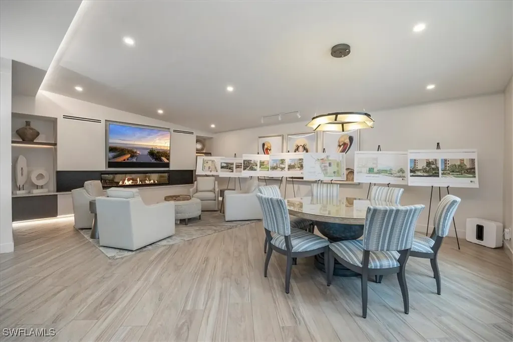 4251 Gulf Shore Boulevard N Naples FL 34103