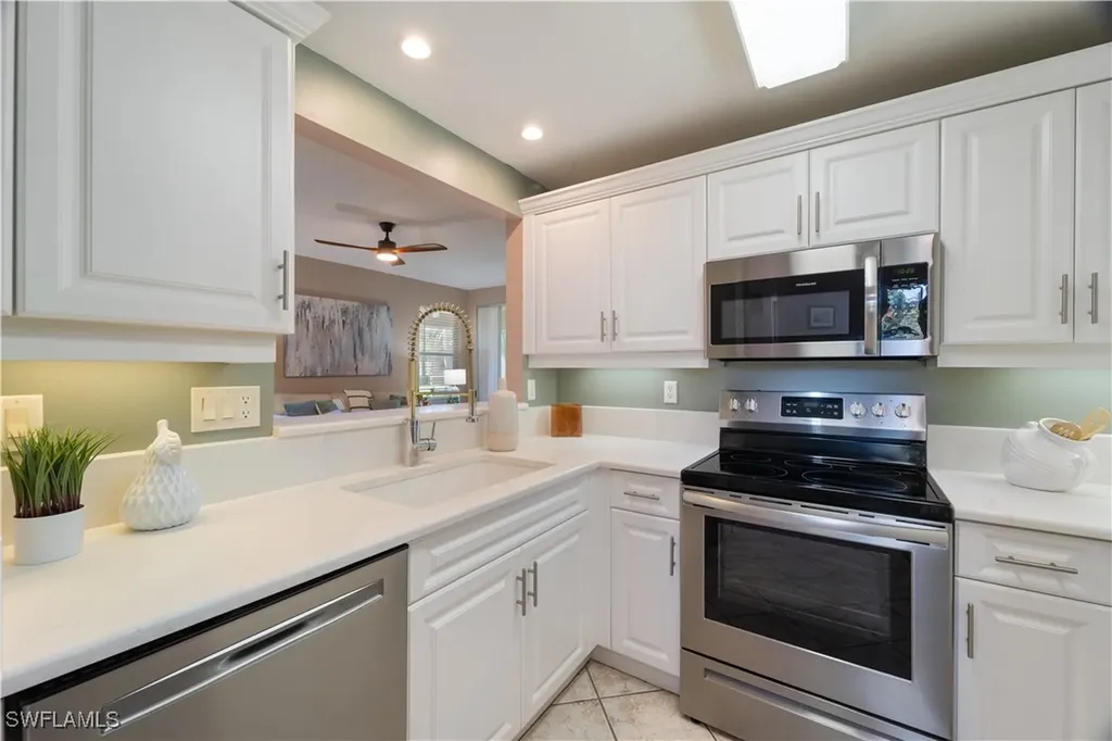 6910 Huntington Lakes Circle Naples FL 34119