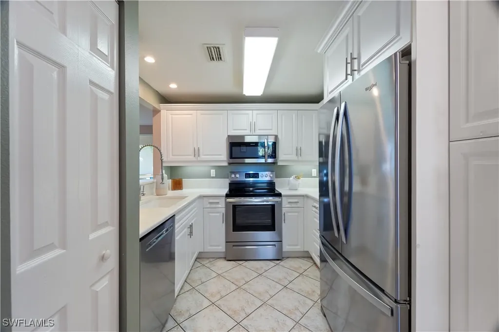 6910 Huntington Lakes Circle Naples FL 34119