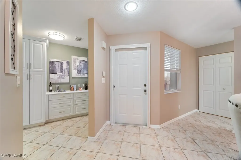 6910 Huntington Lakes Circle Naples FL 34119