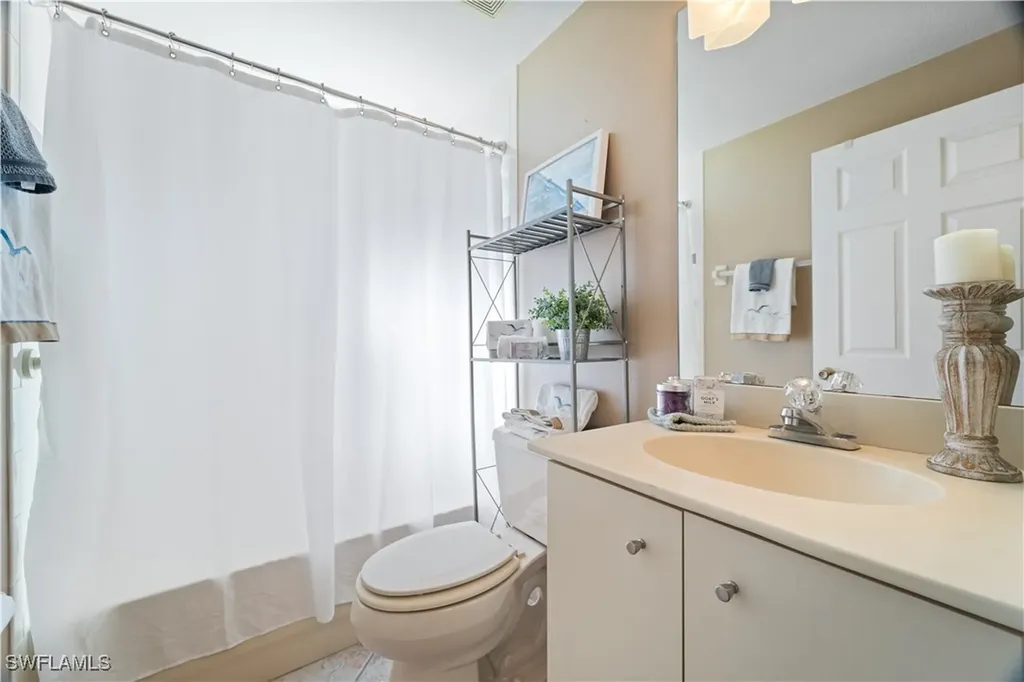 6910 Huntington Lakes Circle Naples FL 34119
