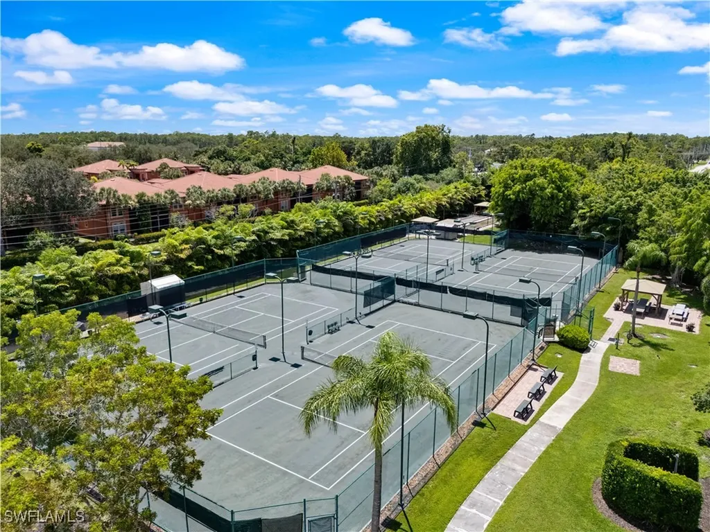 6910 Huntington Lakes Circle Naples FL 34119