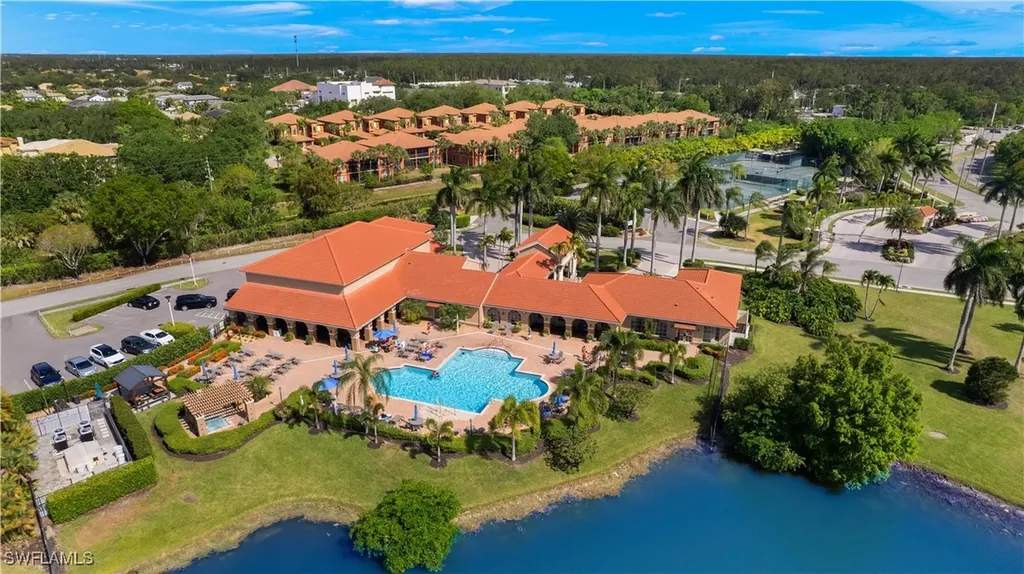 6910 Huntington Lakes Circle Naples FL 34119