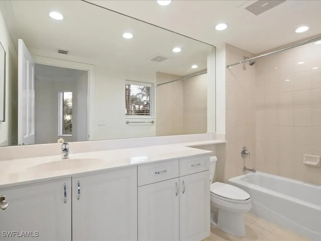 1060 Borghese Lane Naples FL 34114