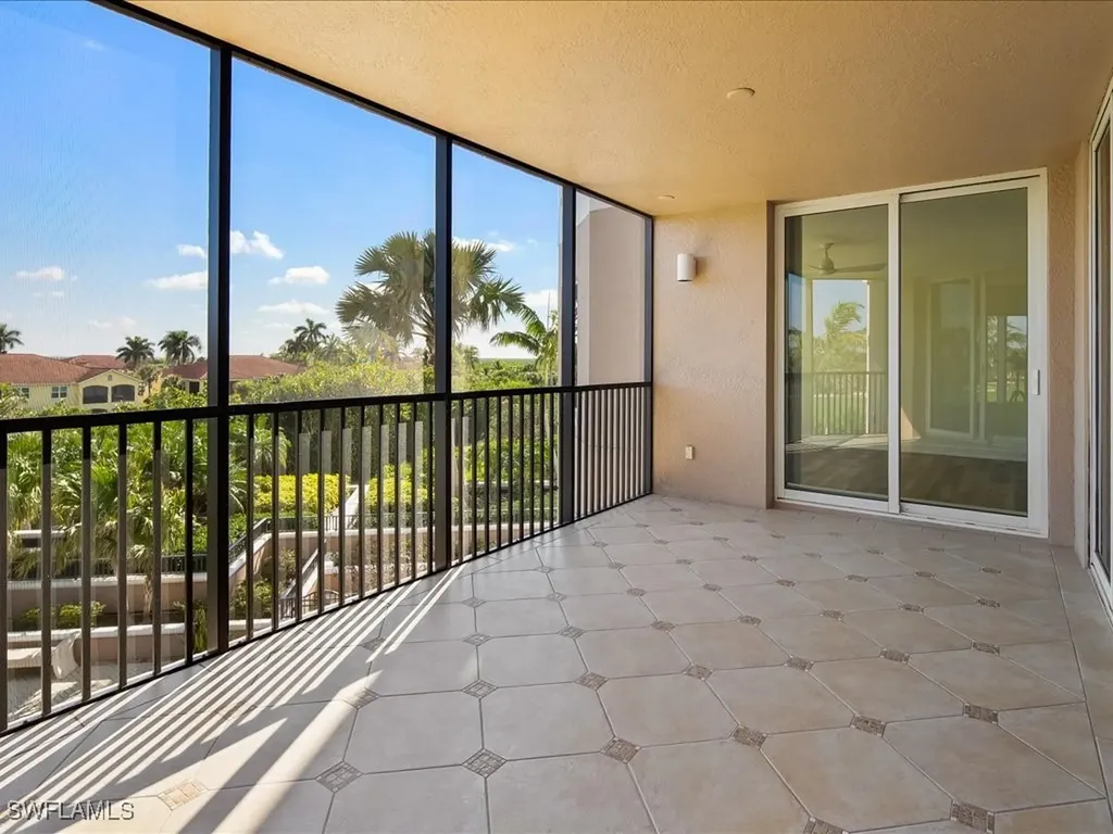 1060 Borghese Lane Naples FL 34114