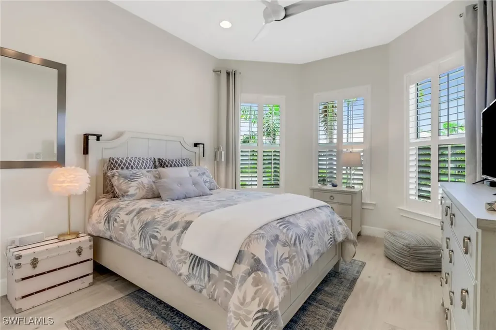 6283 Arriba Avenue Naples FL 34113