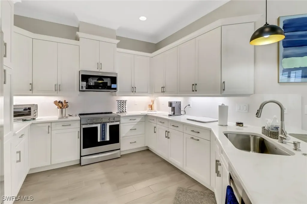 6283 Arriba Avenue Naples FL 34113