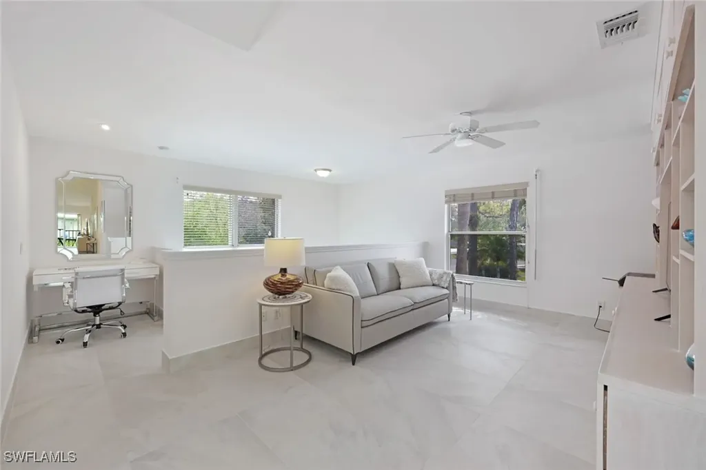 881 Gulf Pavilion Drive Naples FL 34108