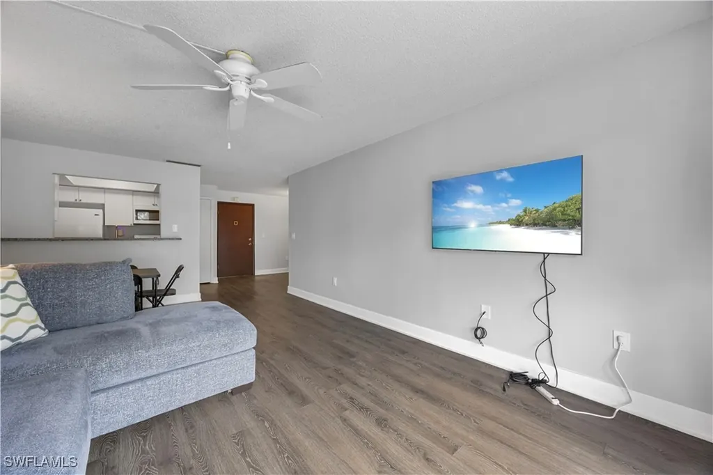 3706 Broadway Fort Myers FL 33901