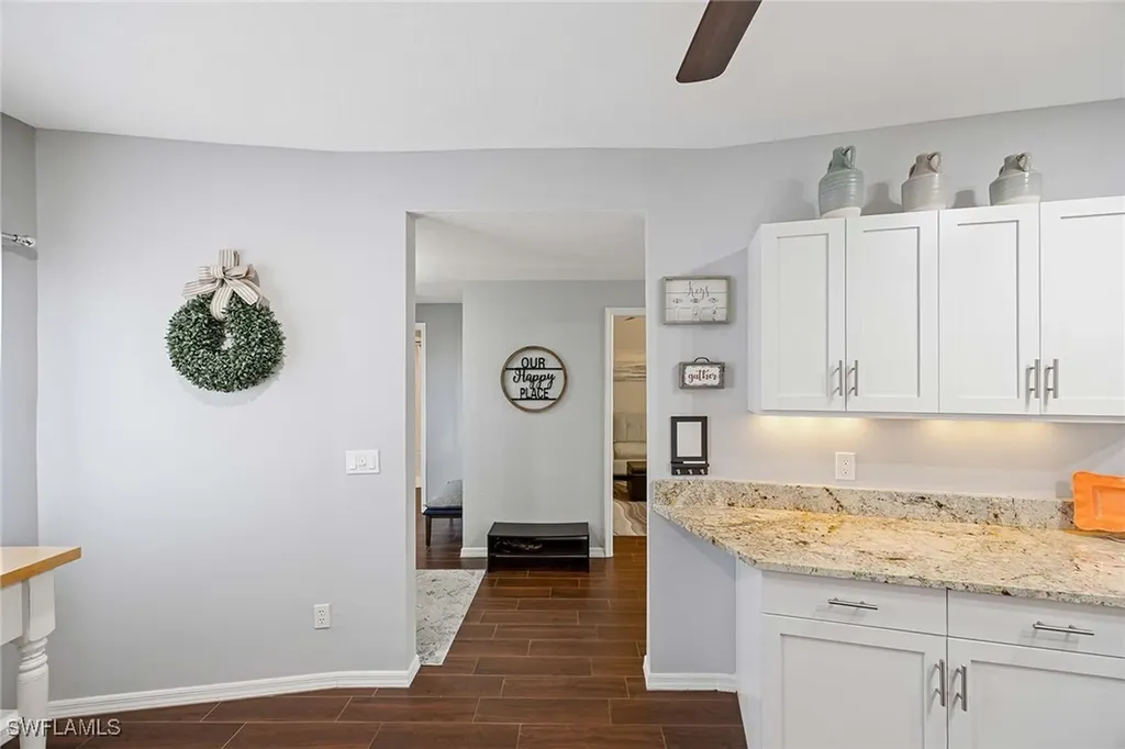 9060 Michael Circle Naples FL 34113