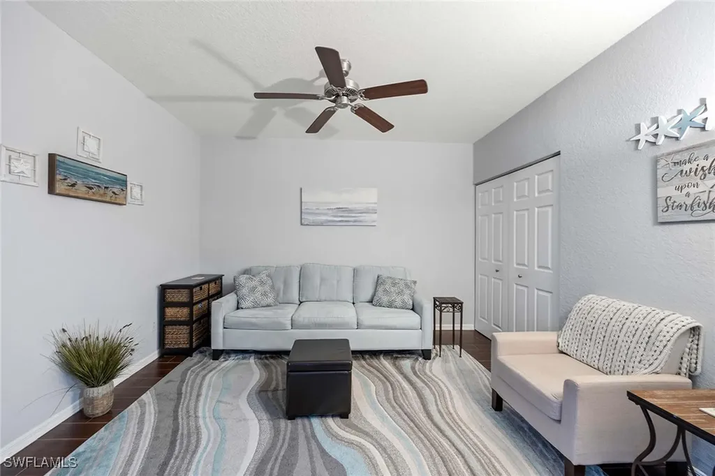 9060 Michael Circle Naples FL 34113