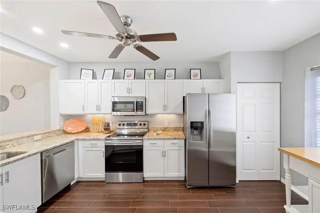 9060 Michael Circle Naples FL 34113