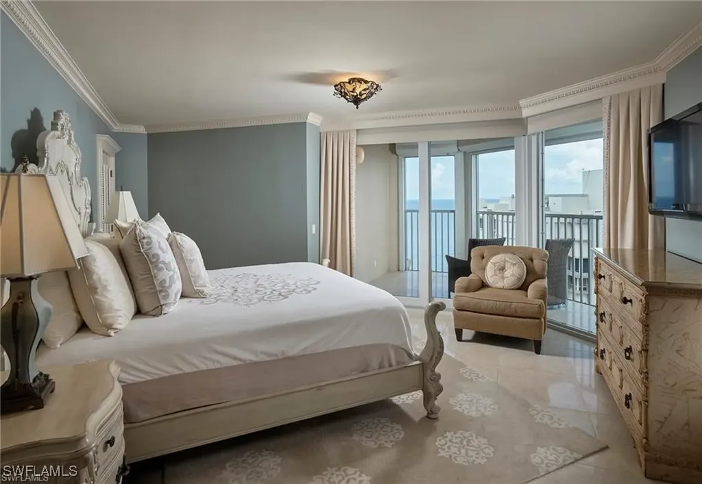 4041 Gulf Shore Boulevard N Naples FL 34103