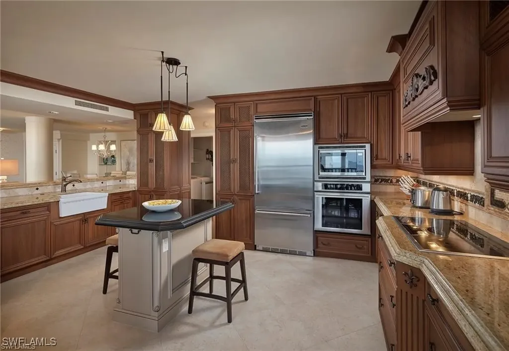 4041 Gulf Shore Boulevard N Naples FL 34103