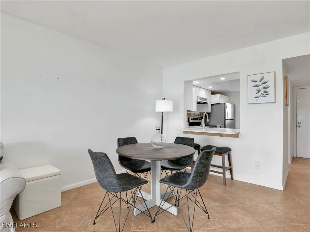 1004 Manatee Road Naples FL 34114