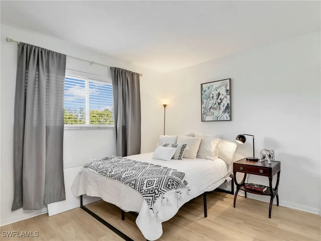 1004 Manatee Road Naples FL 34114