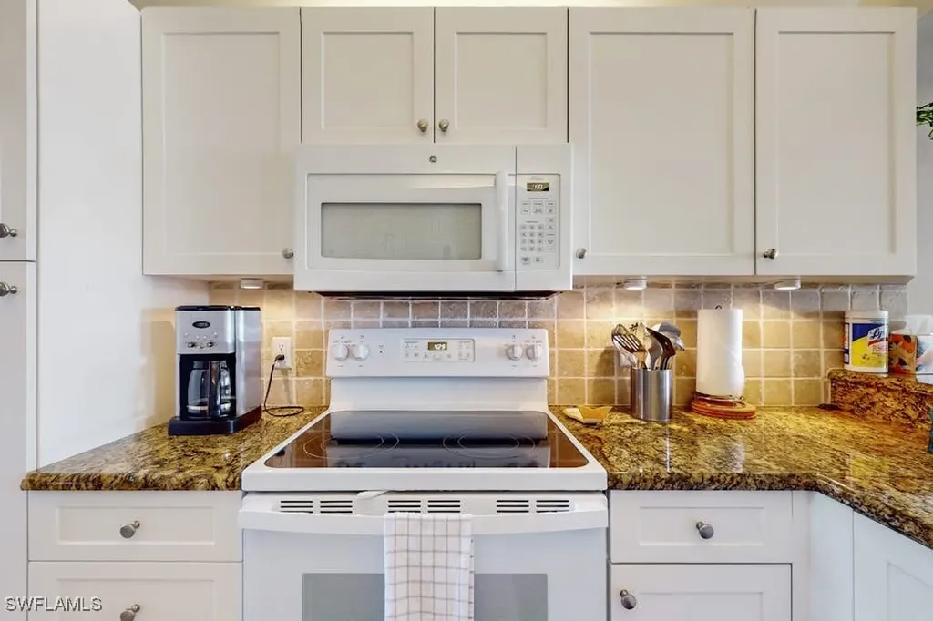 350 Robin Hood Circle Naples FL 34104