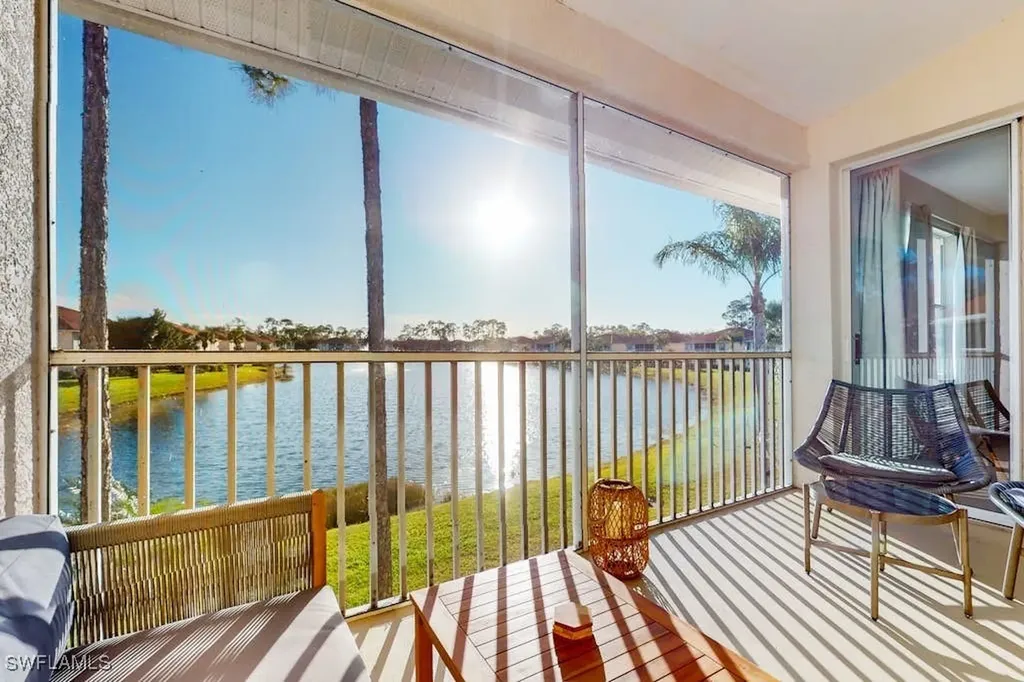 350 Robin Hood Circle Naples FL 34104
