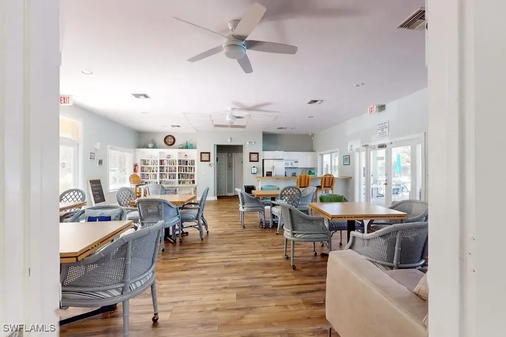 350 Robin Hood Circle Naples FL 34104