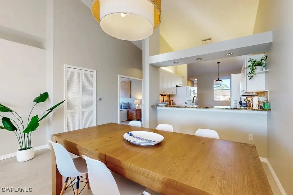350 Robin Hood Circle Naples FL 34104