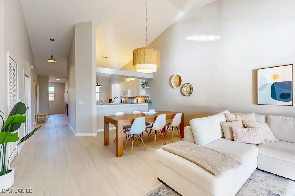 350 Robin Hood Circle Naples FL 34104