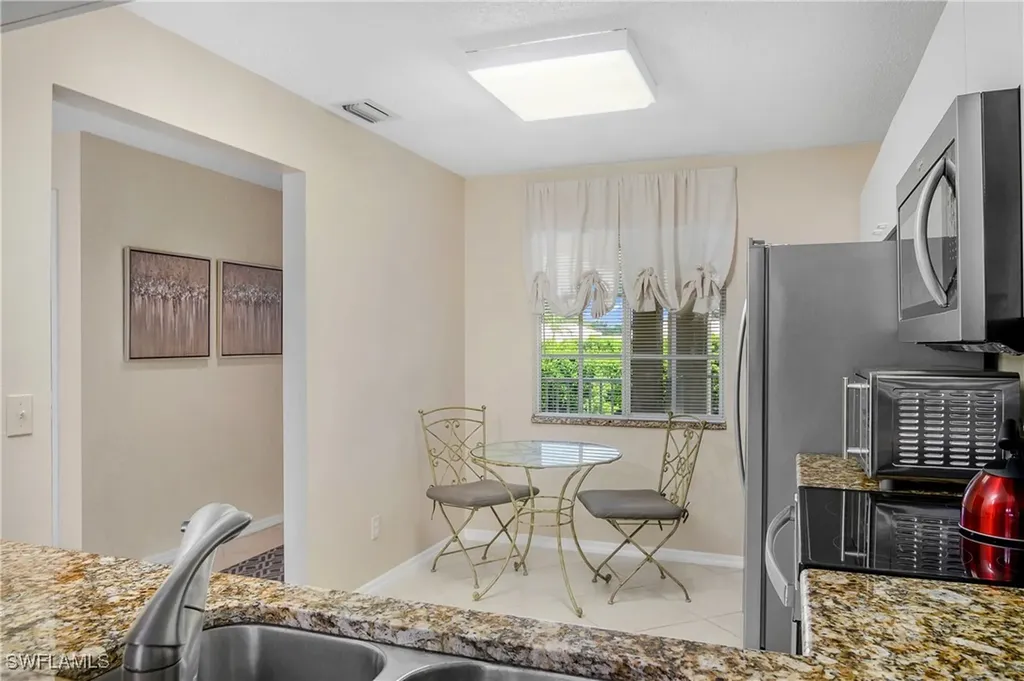 7754 Emerald Circle Naples FL 34109
