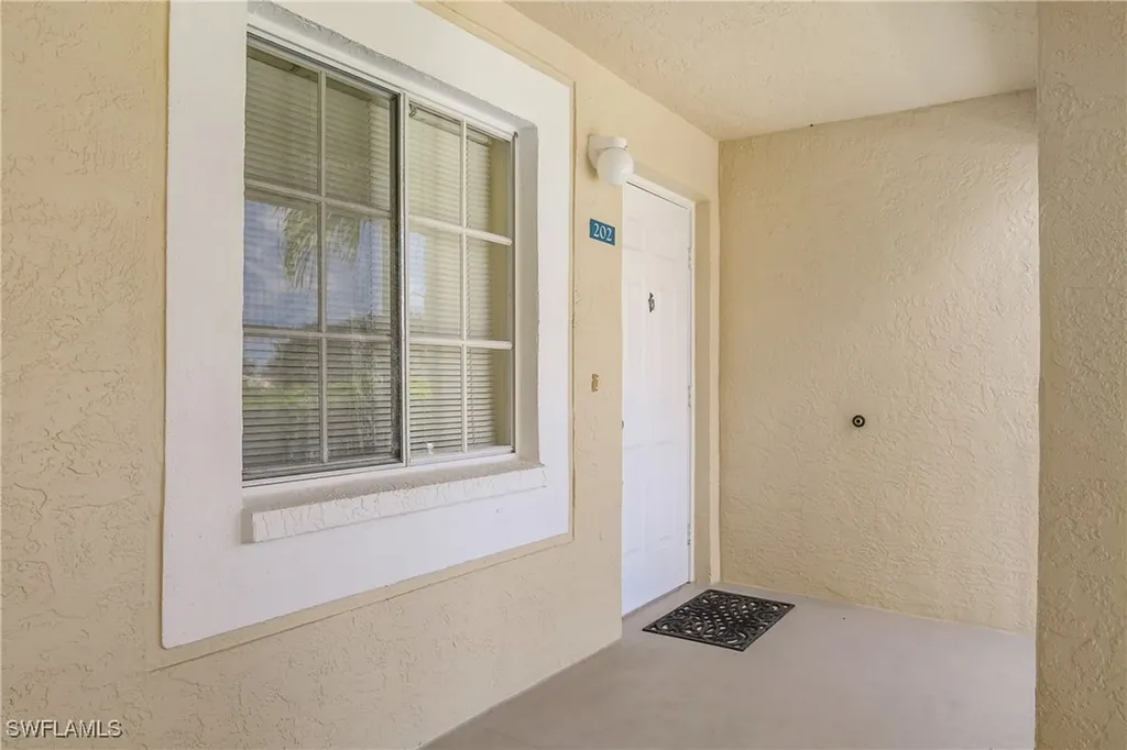 7754 Emerald Circle Naples FL 34109