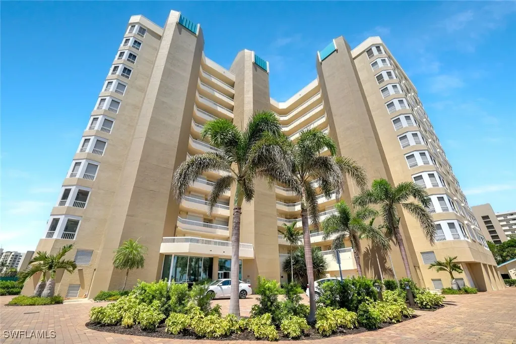 25 Bluebill Avenue Naples FL 34108