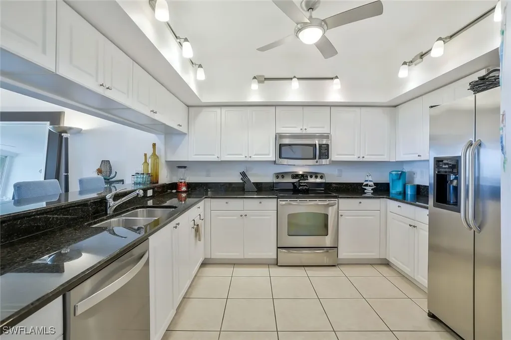 25 Bluebill Avenue Naples FL 34108