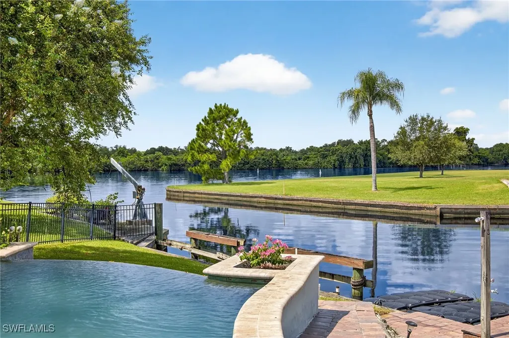 18071 Traverse Drive Alva FL 33920