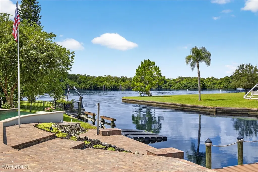 18071 Traverse Drive Alva FL 33920