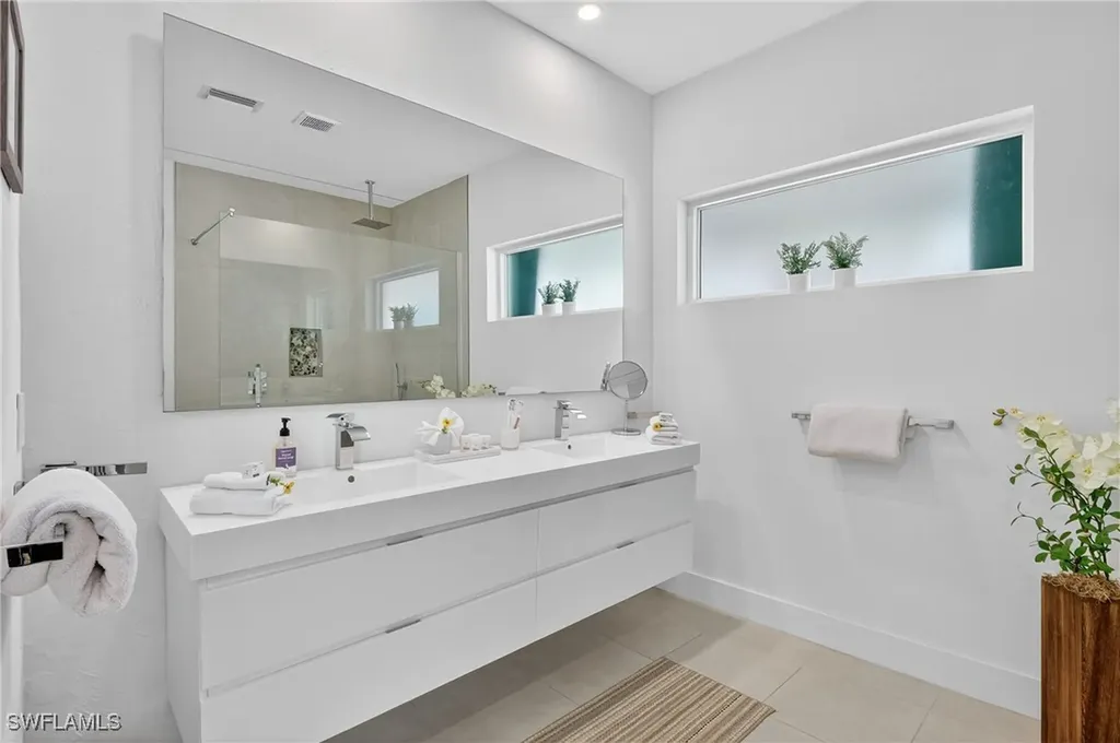 1917 SW 51st Street Cape Coral FL 33914