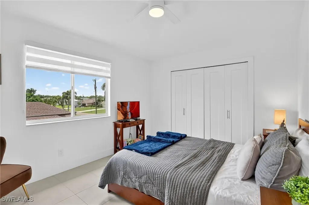 1917 SW 51st Street Cape Coral FL 33914
