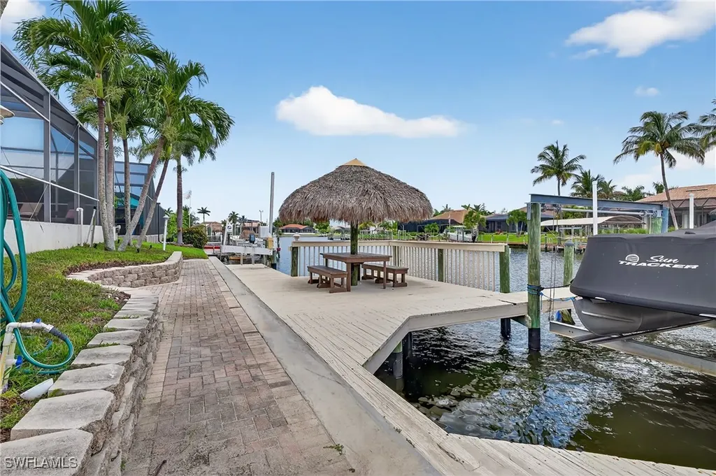 1917 SW 51st Street Cape Coral FL 33914