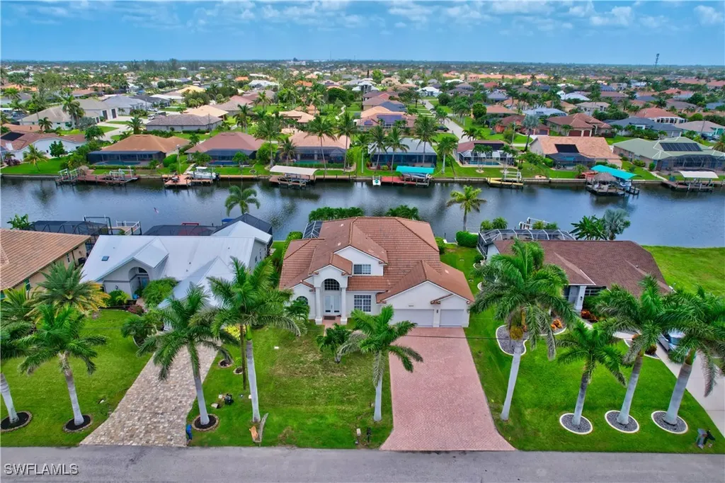 1917 SW 51st Street Cape Coral FL 33914