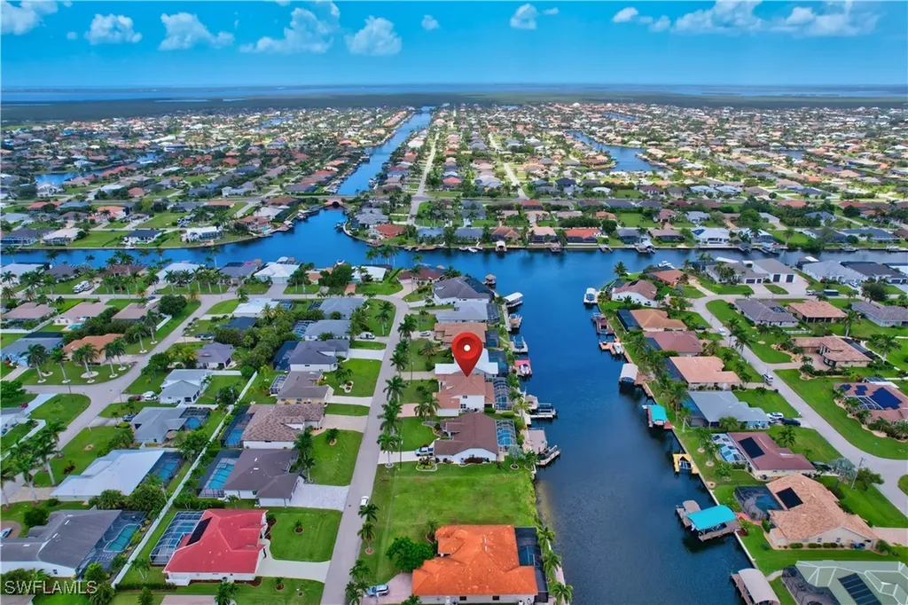 1917 SW 51st Street Cape Coral FL 33914