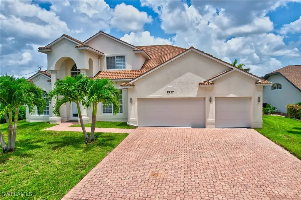 1917 SW 51st Street Cape Coral FL 33914