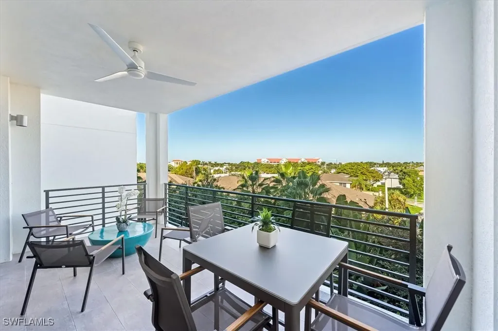 1115 Central Avenue Naples FL 34102