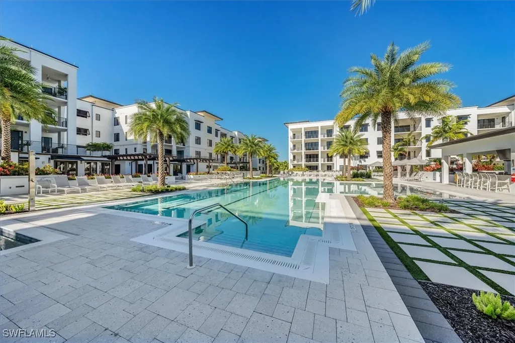 1115 Central Avenue Naples FL 34102