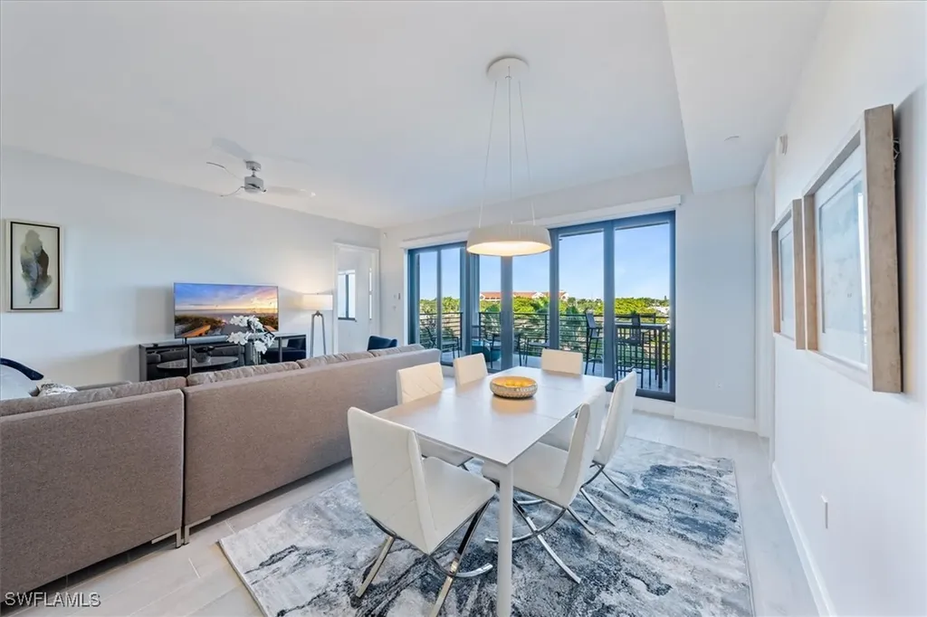 1115 Central Avenue Naples FL 34102