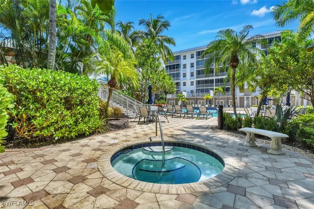 450 Launch Circle Naples FL 34108