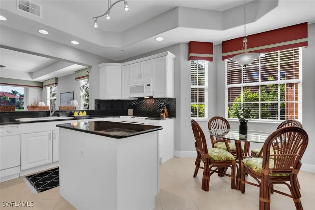 6413 Legacy Circle Naples FL 34113
