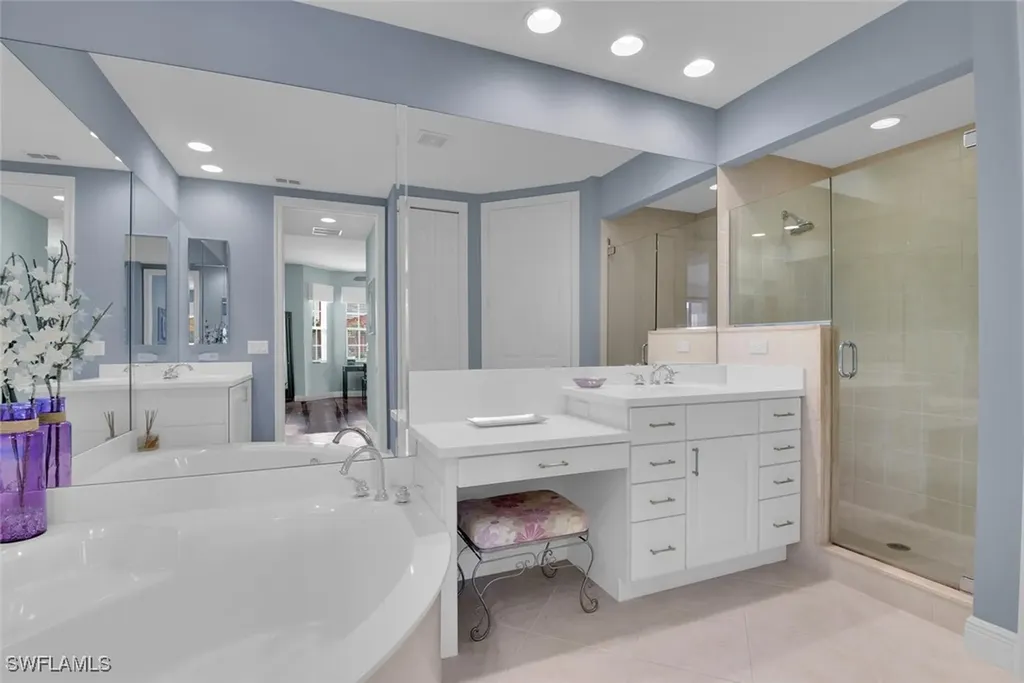 6413 Legacy Circle Naples FL 34113