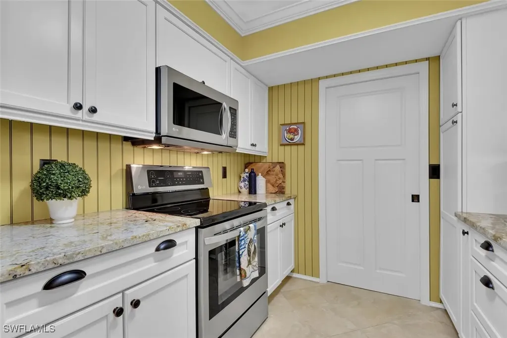 780 Willowbrook Drive Naples FL 34108