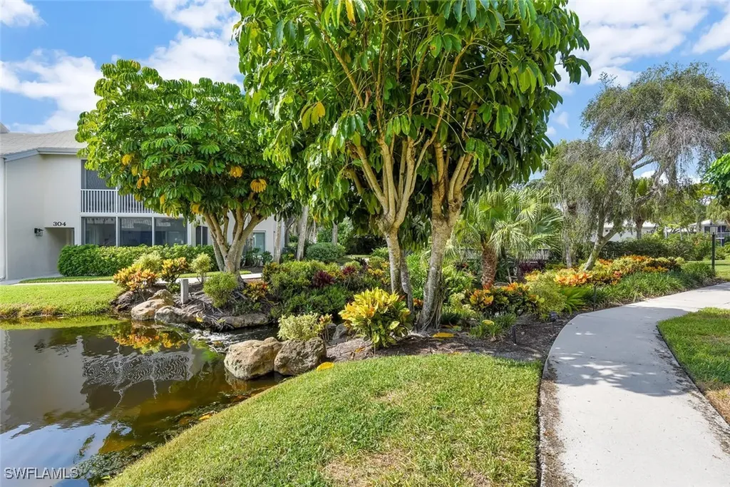 780 Willowbrook Drive Naples FL 34108