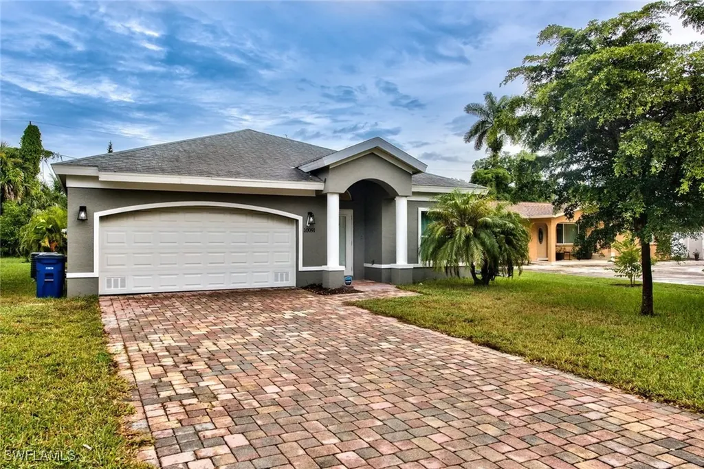 10091 Georgia Street Bonita Springs FL 34135