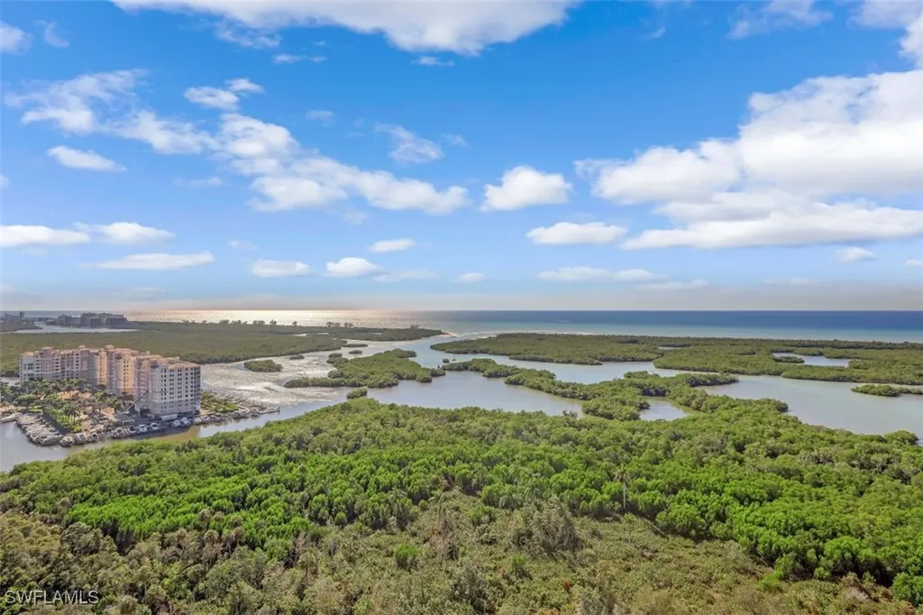 13915 Old Coast Road Naples FL 34110