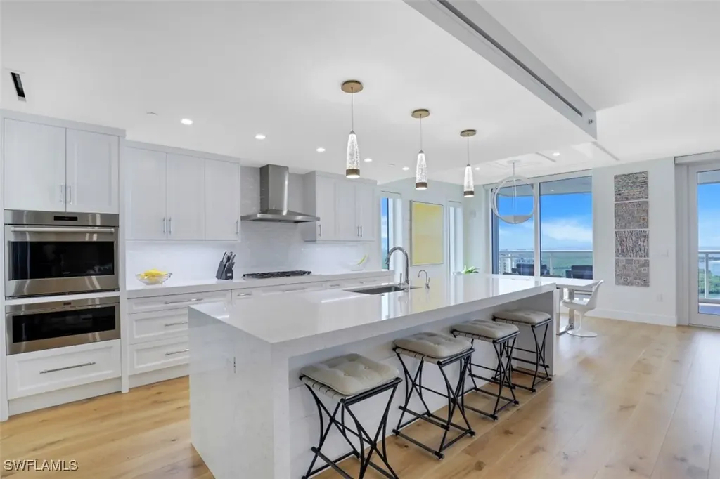 13915 Old Coast Road Naples FL 34110