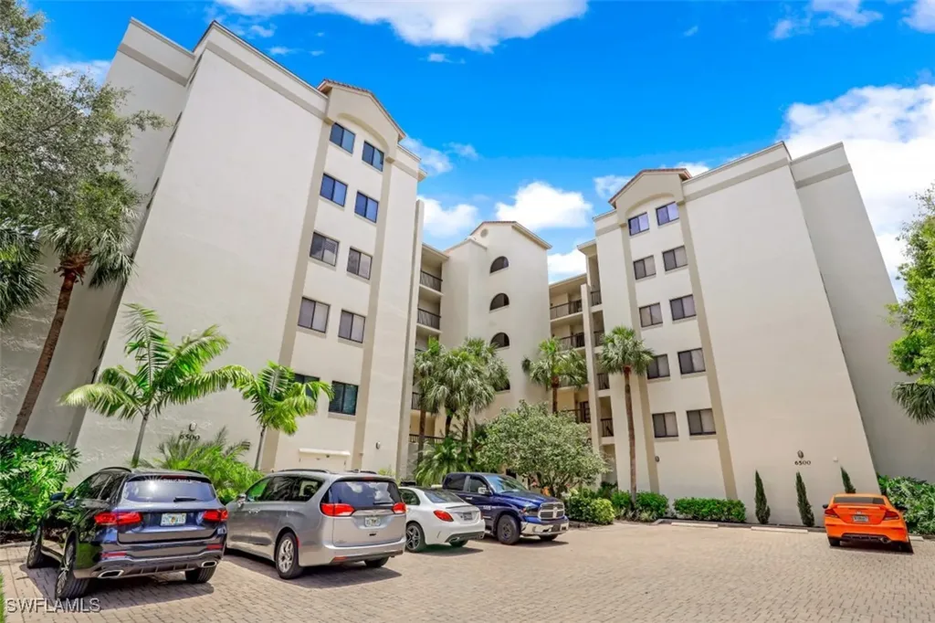 6500 Valen Way Naples FL 34108